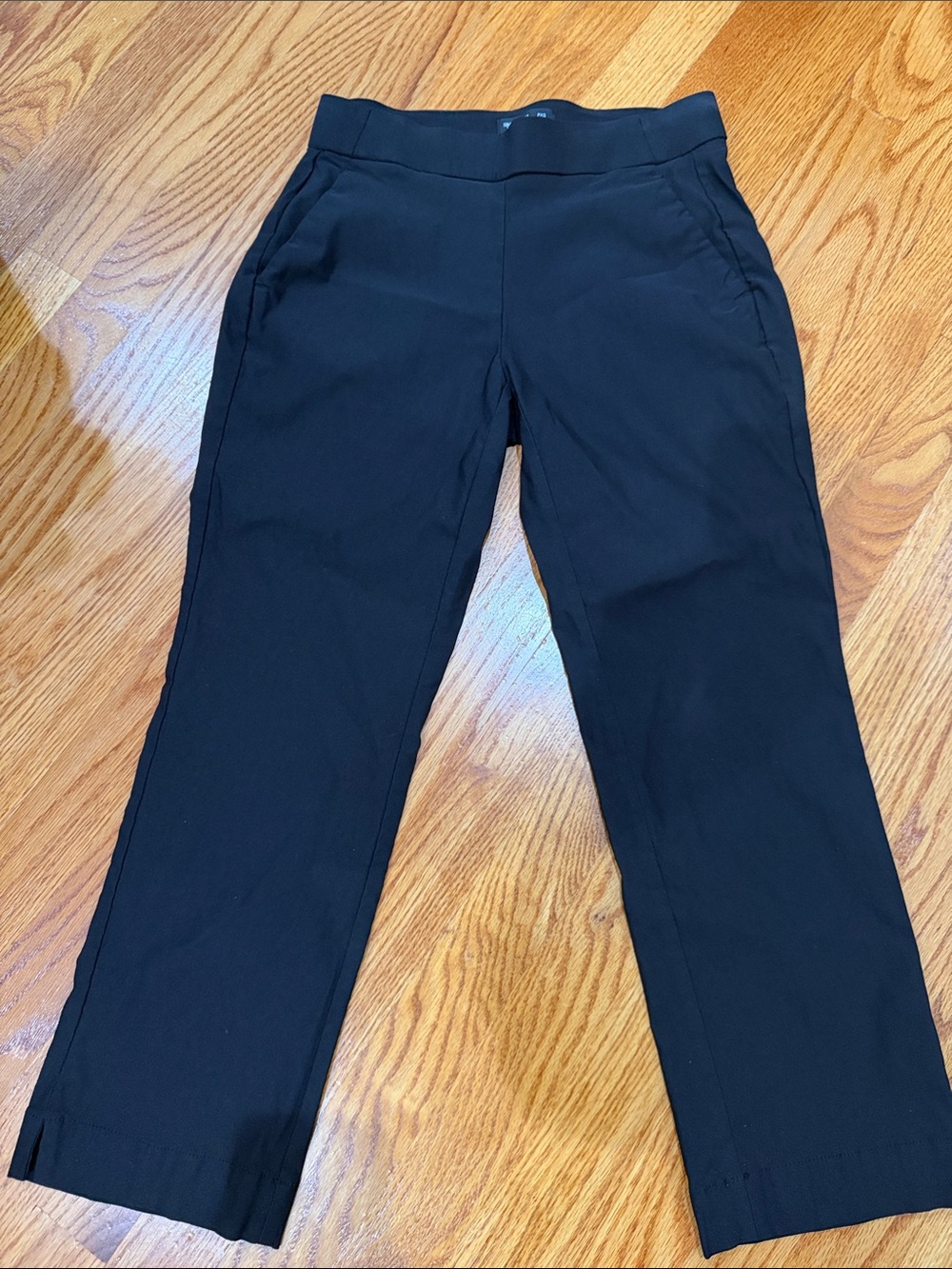 Vera Wang Black Cropped Straight-Leg Ankle Pants